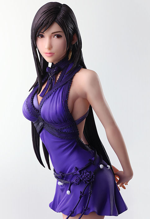 Final Fantasy VII Remake : Ne manque pas les figurines de Tifa et Aerith