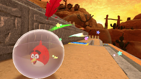 Red débarque dans Super Monkey Ball Banana Rumble : un crossover déjanté avec Angry Birds !